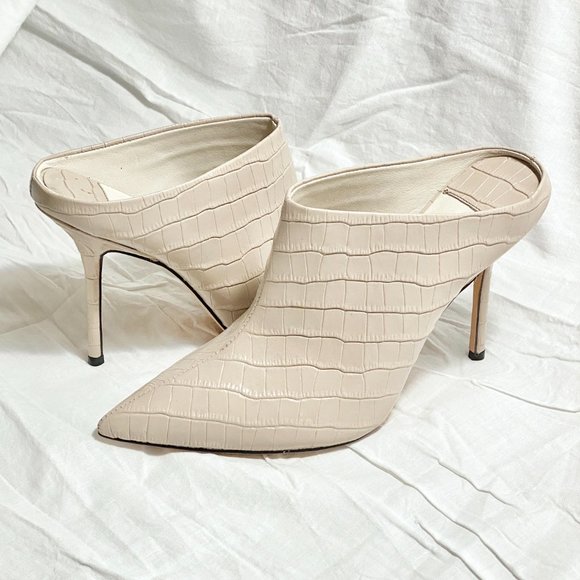 Alice + Olivia ecru patent embossed stiletto mules 8.5 - Picture 1 of 7
